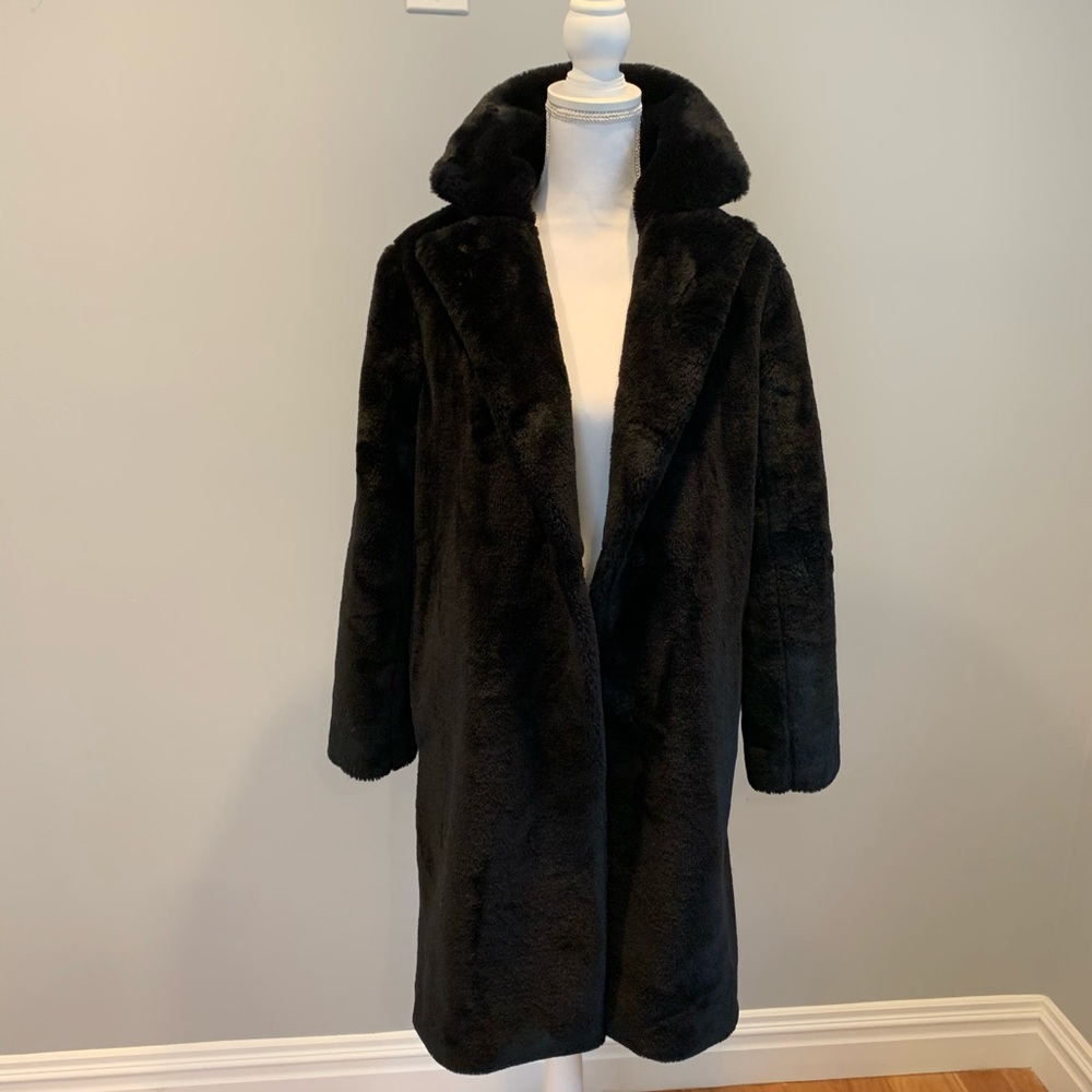 ARITZIA - Talula Real Faux Fur Coat